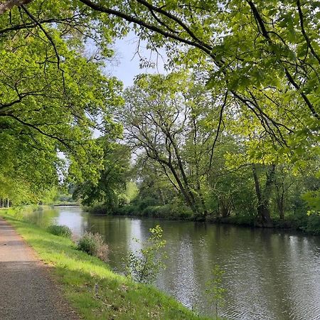 Central Brittany B And B Rohan Bagian luar foto